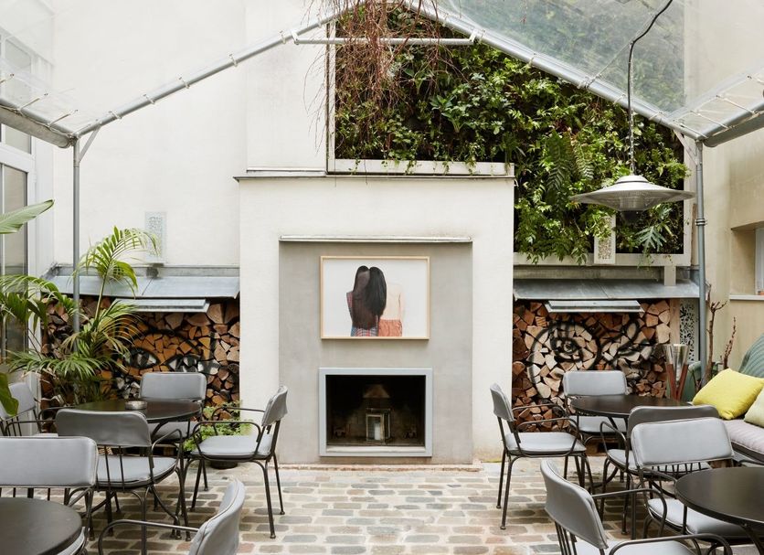 Restaurant Photo