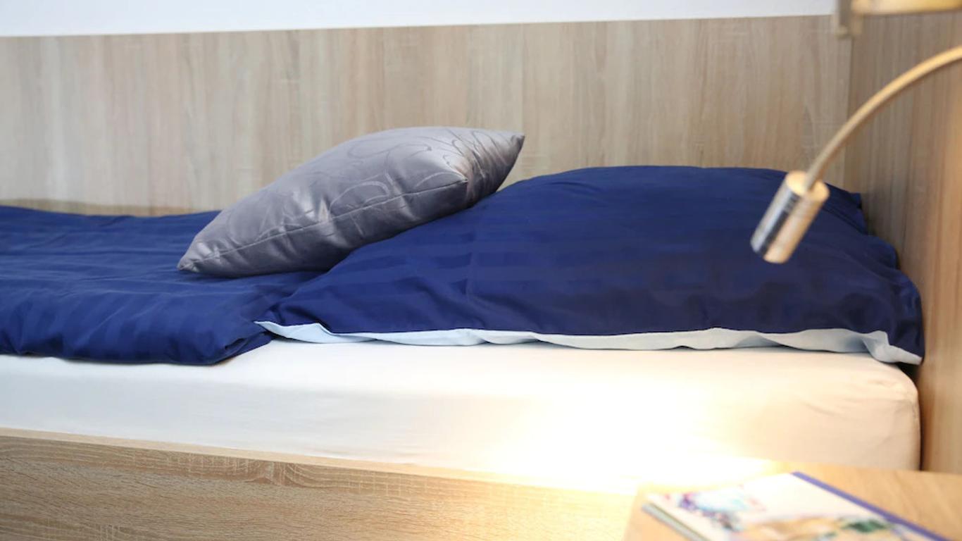 Hotel Pilar Garni