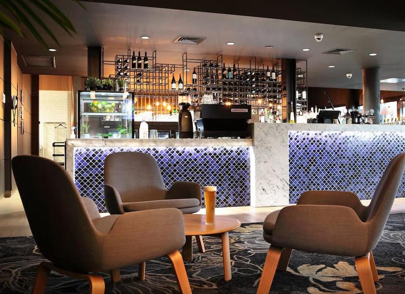 Bar Photo