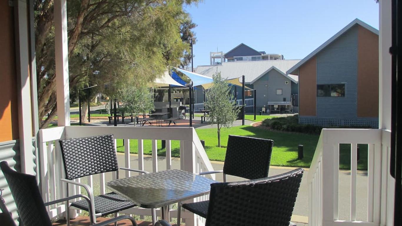 Mandurah Ocean Marina Chalets