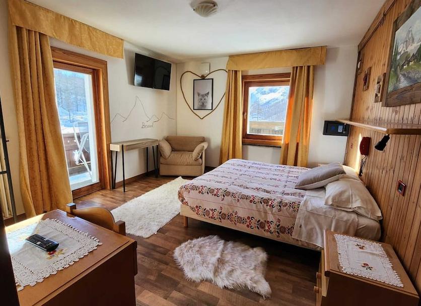 Bedroom Photo