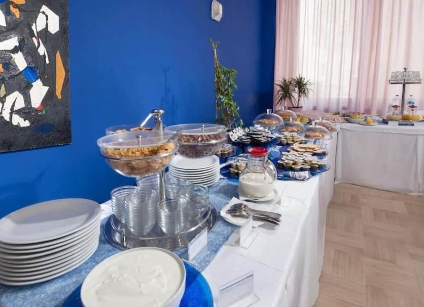Buffet Photo