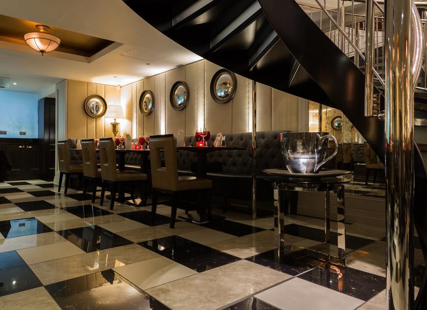 Restaurant Photo