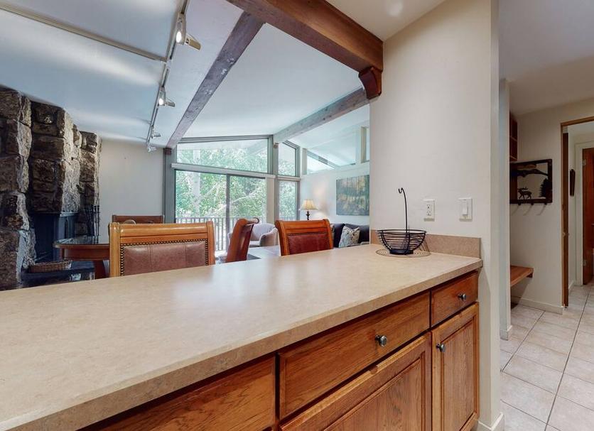 Dining room Photo