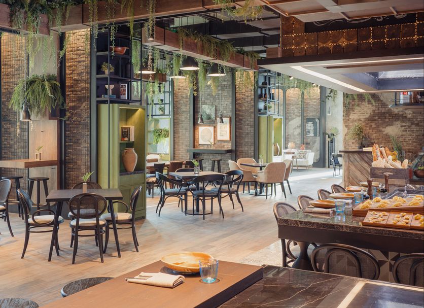 Restaurant Photo