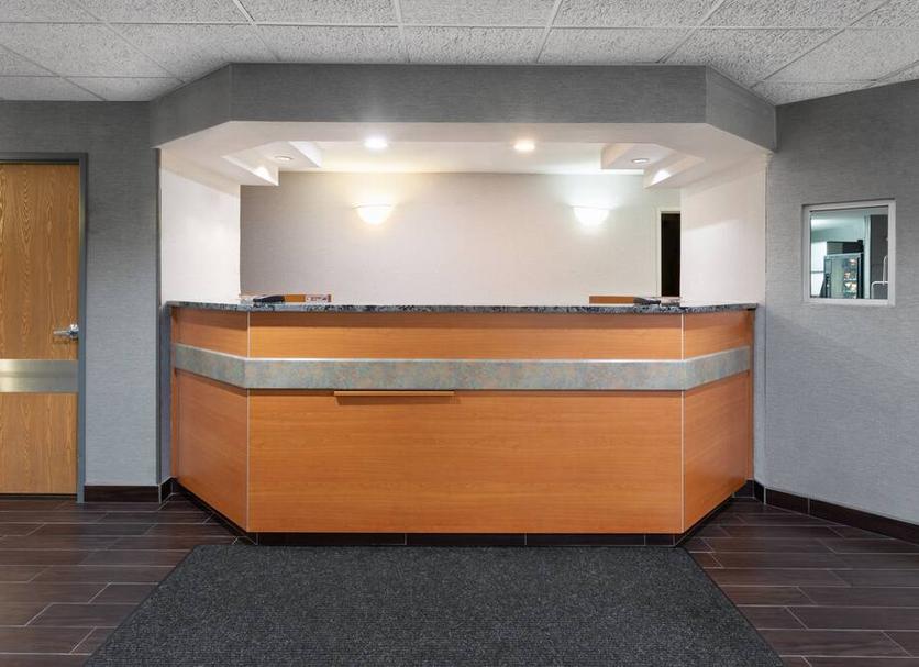 Front desk Photo