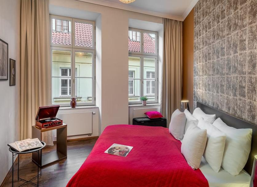 Bedroom Photo