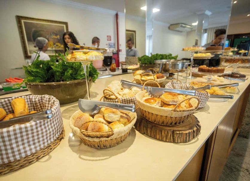Buffet Photo