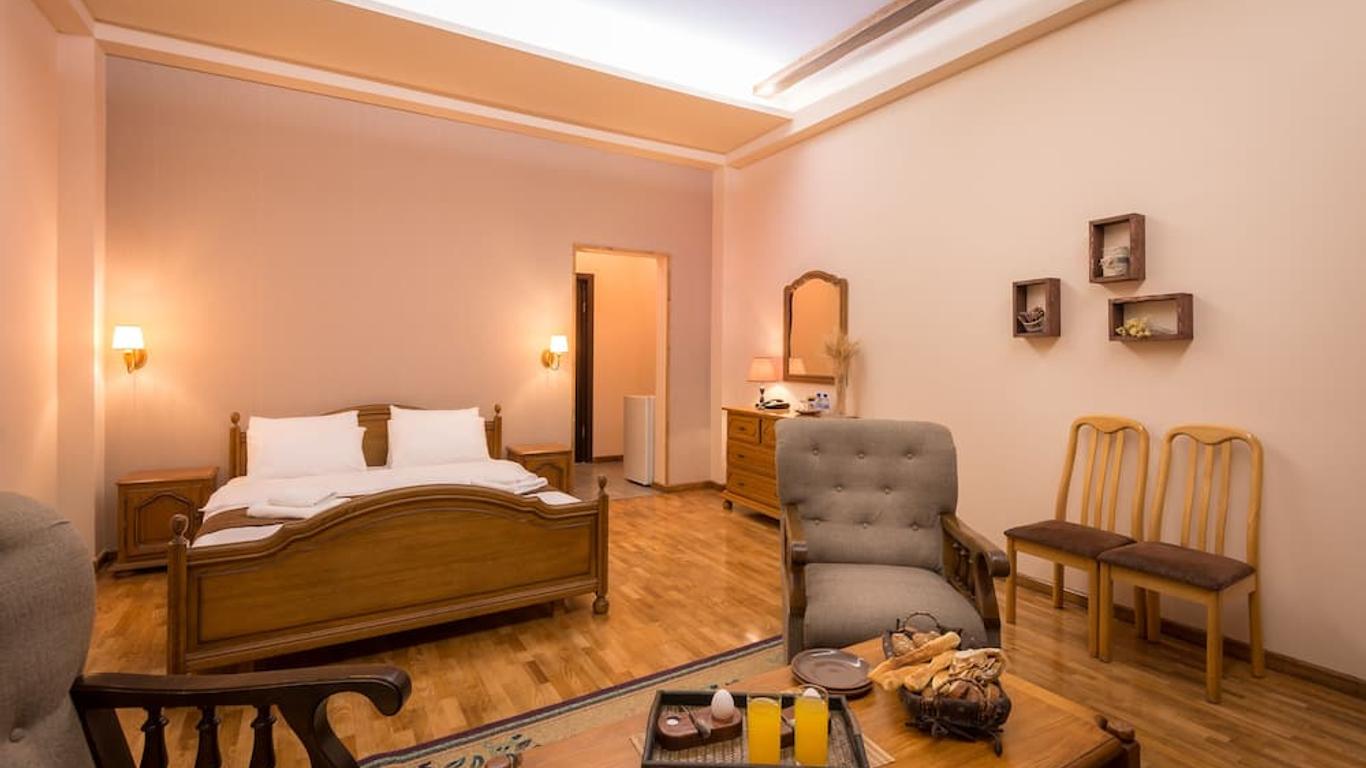 Olympia Garden Hotel