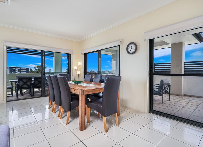 Dining room Photo