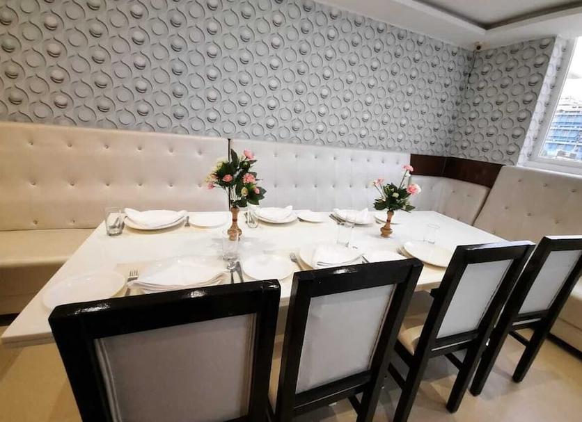 Dining room Photo