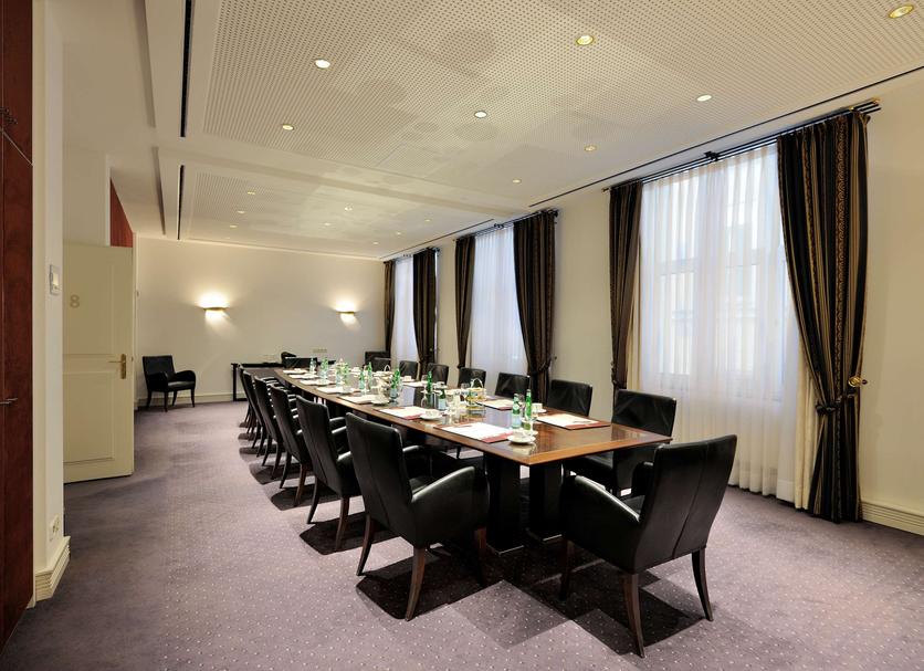 Conference room Photo
