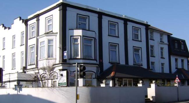 Langham Court - Shanklin - Building