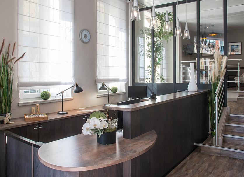 Front desk Photo