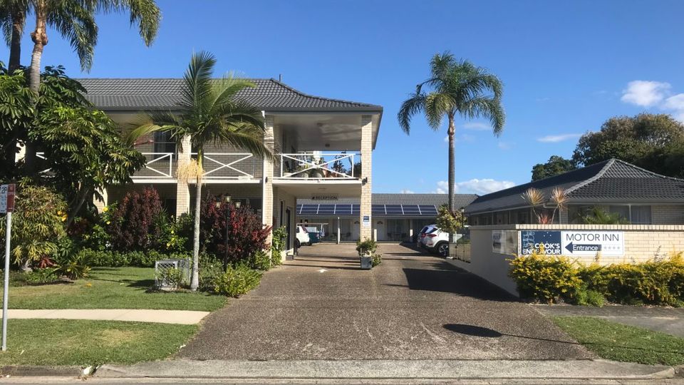 Cooks Endeavour Motor Inn 151. Tweed Heads Hotel Deals & Reviews KAYAK
