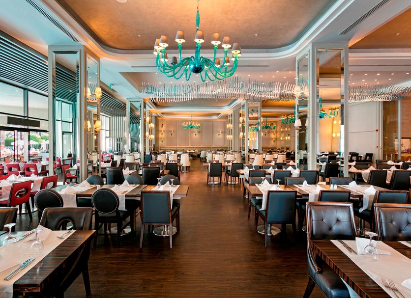 Restaurant Photo