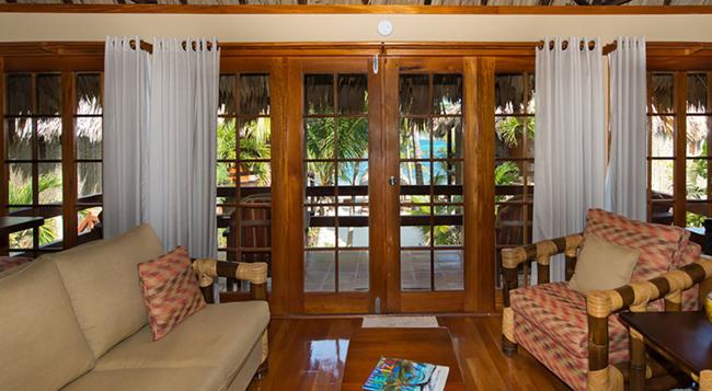 Ramon's Village Resort - San Pedro Town - Living room