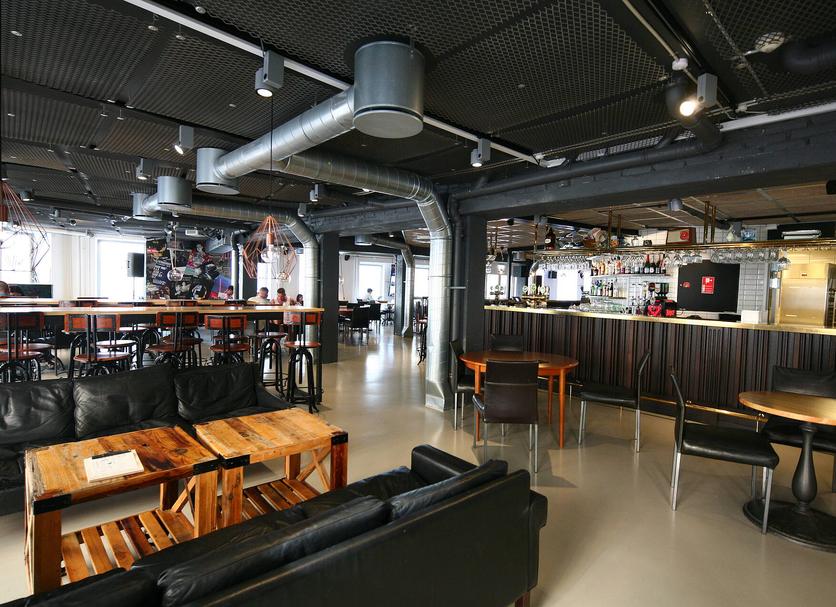 Bar Photo