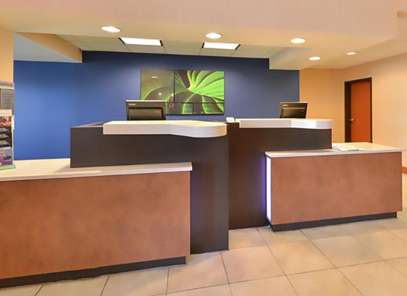 Front desk Photo