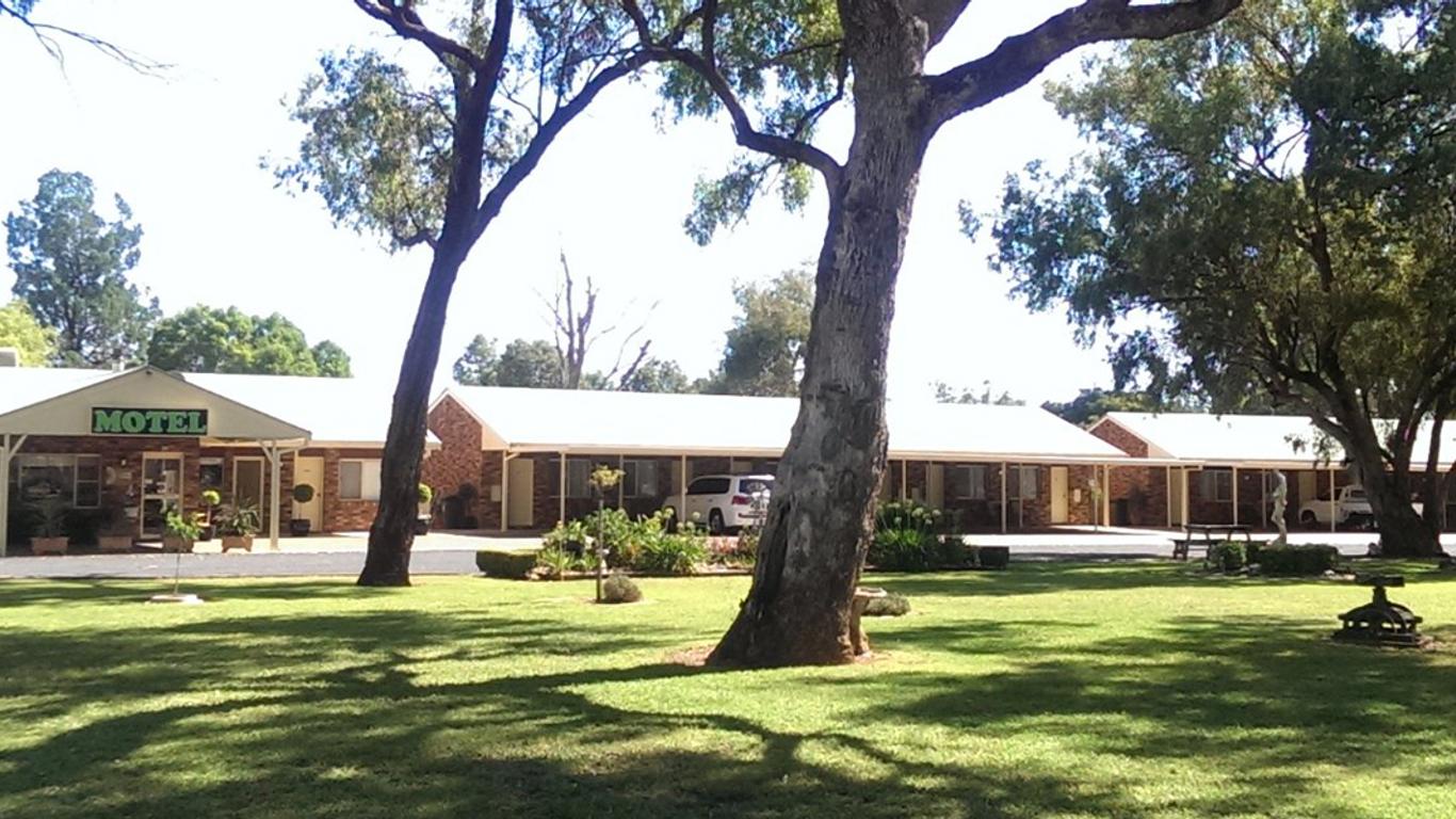 Cooee Motel