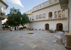 Alsisar Mahal - A Heritage Hotel - Alsīsar - Building
