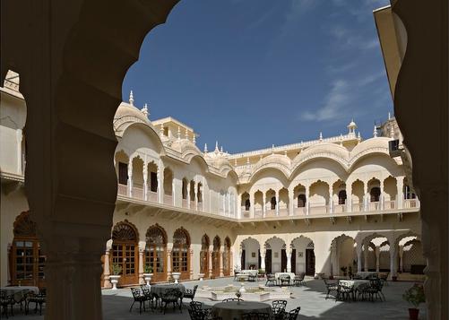 Alsisar Mahal - A Heritage Hotel - Alsīsar - Patio